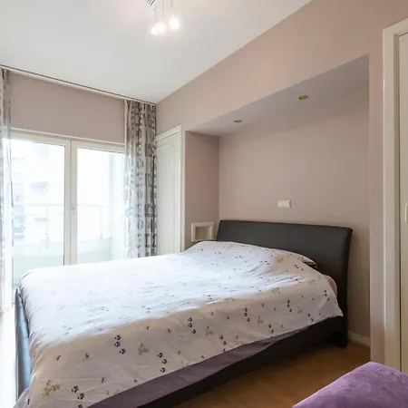 Lecomte - Beachflow 230 Apartment Ostend